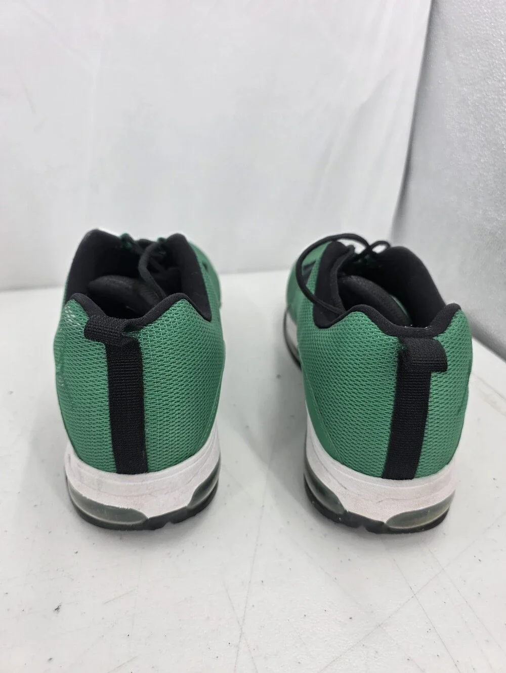 Jordan CMFT Air Max 10 Kelly Green Black 442087-301 Men's Size 12 No Box.